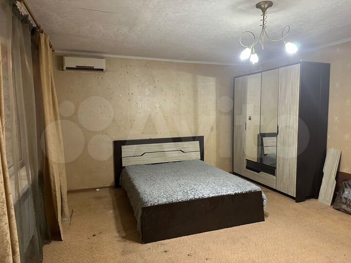 1-к. квартира, 50 м², 1/4 эт.