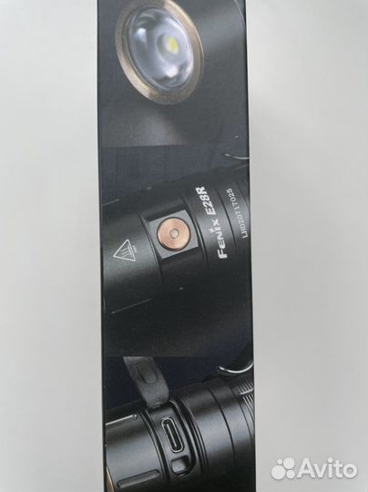 Фонарь Fenix E28R