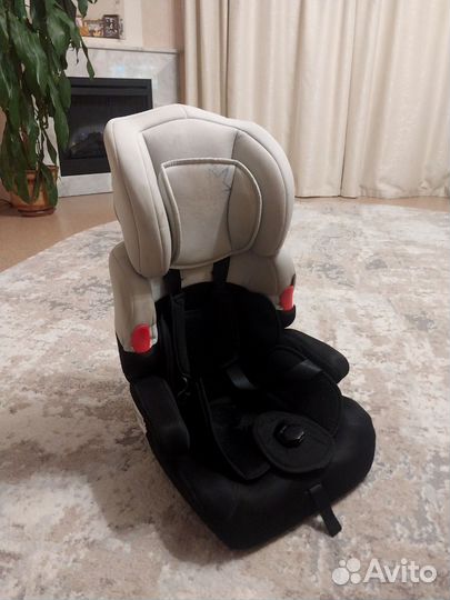 Детское автокресло