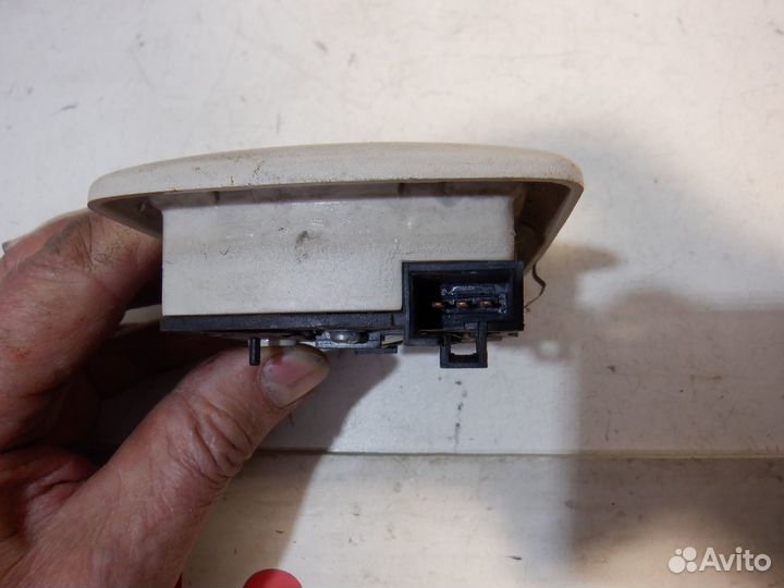 Плафон салонный Hyundai Getz G4EA 2005 года