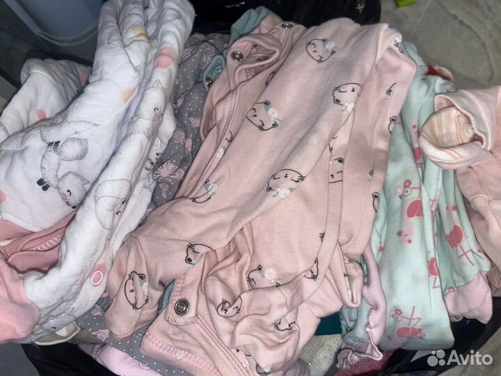 Продам пакет вещей на девочку 0-12 мес и от года
