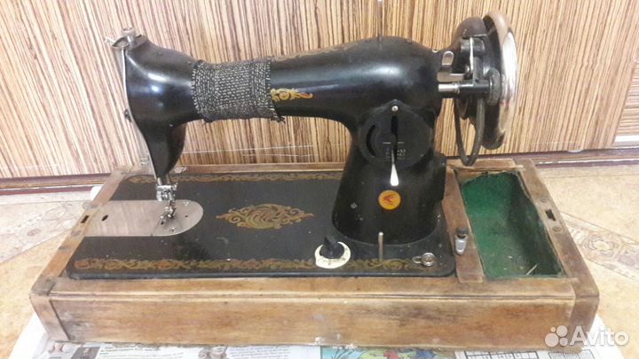 Швейная машинка пмз им. Калинина