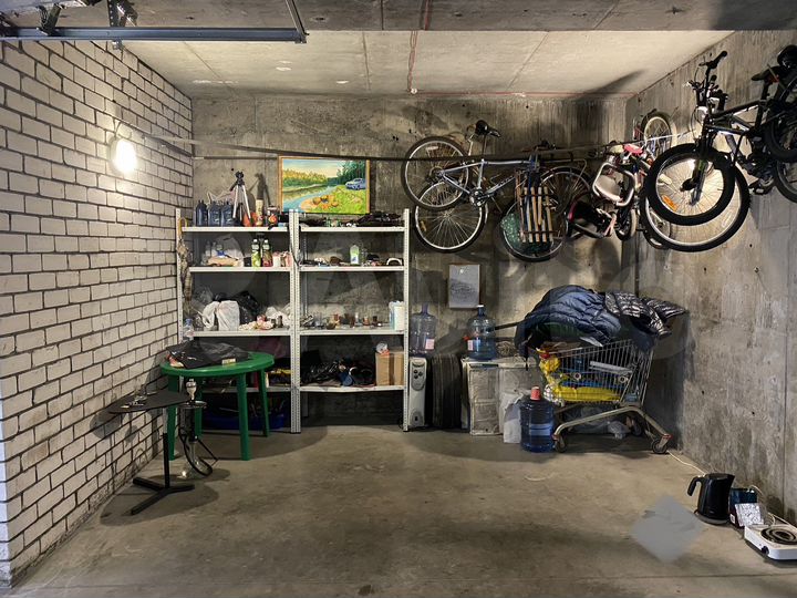 Гараж, > 30 м²