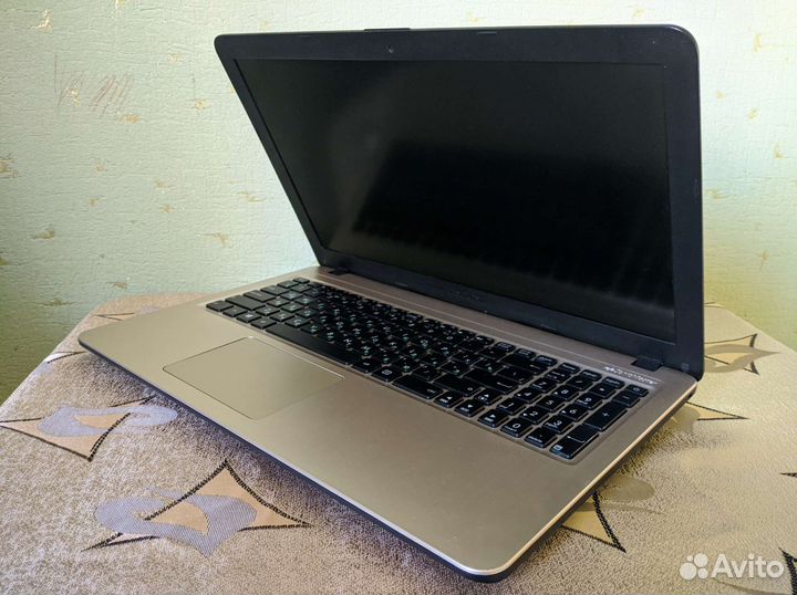 Ноутбук Asus
