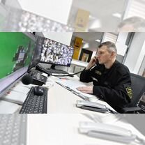 Сотрудник охраны территории Луганска