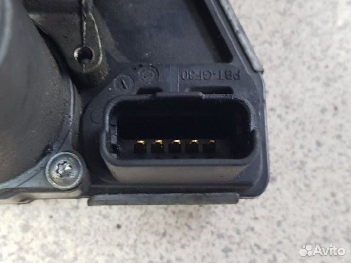 Дроссельная заслонка Land Rover Freelander 2.2L