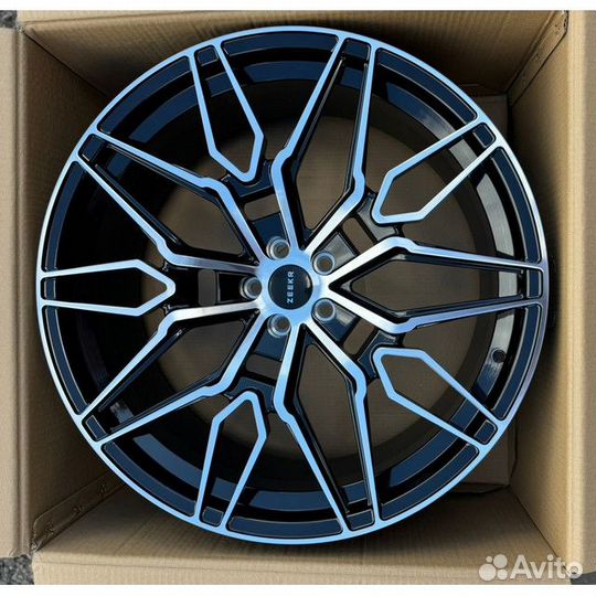 Кованые диски R23 на Zeekr 000