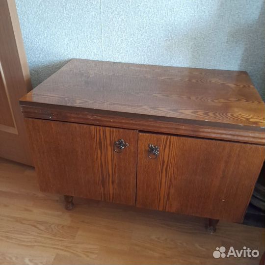 Тумба под телевизор натуральное дерево