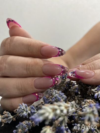 Маникюр/укрепление/наращивание ногтей