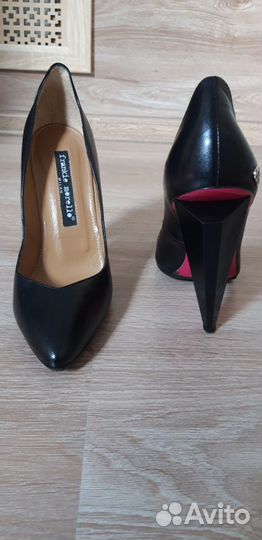 Туфли женские 38 размер Frankie Morello