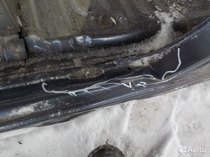 Боковина кузова toyota hilux