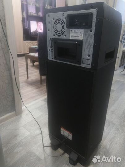 Музыкальная колонка lg