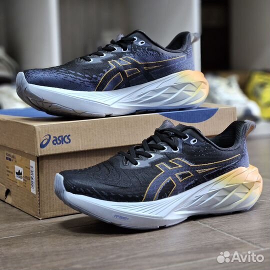 Беговые кроссовки Asics Novablast 4, 41-45