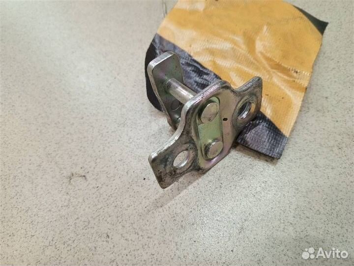 Ответная часть замка двери Chevrolet Epica 2006-2