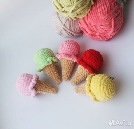 Брелок мороженое