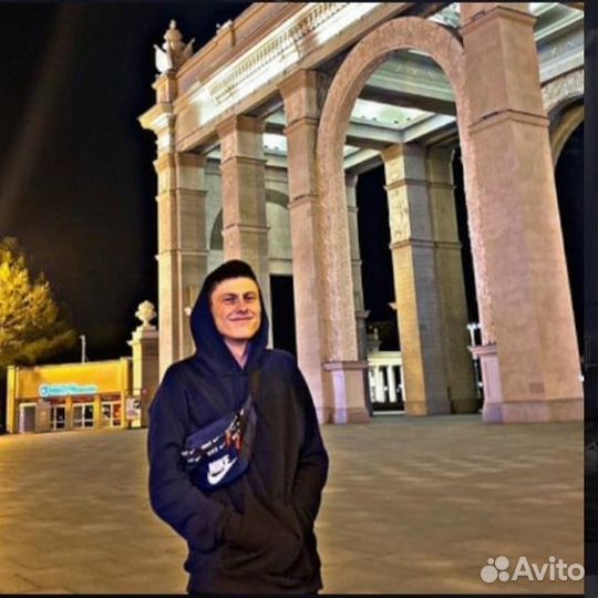 На легковом личном автомобиле