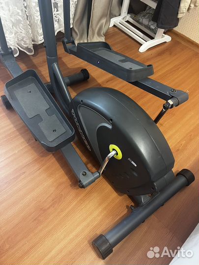 Эллиптический тренажер torneo