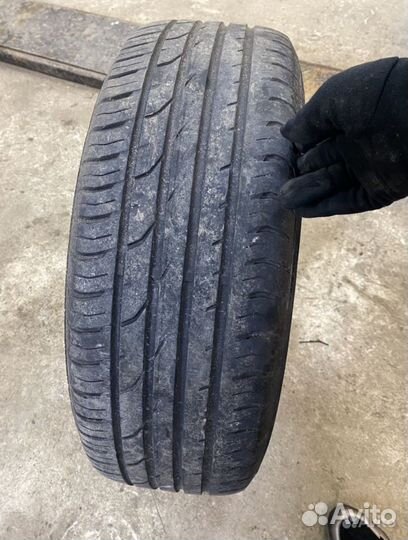 Continental ContiPremiumContact 2 215/60 R17