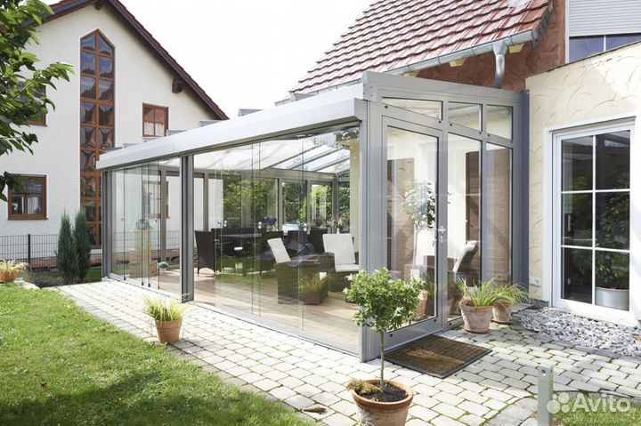 Безрамное остекление частных домов