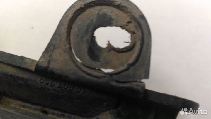 Направляющая бампера для Audi 100 (C4) 1991-1994