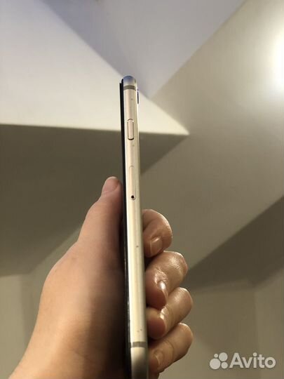 Телефон iPhone 6