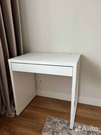 Письменный стол IKEA микке