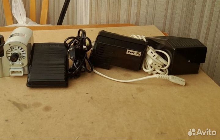 Электроприводы моторы педали шнуры для швейных маш