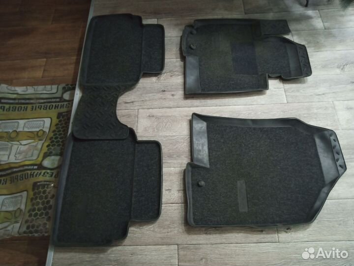 Продам ковры на авто