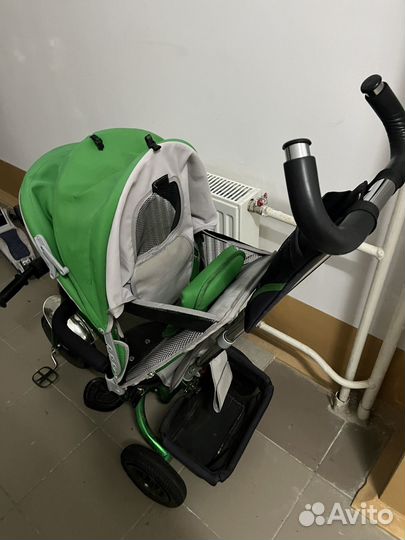 Детский велосипед с ручкой