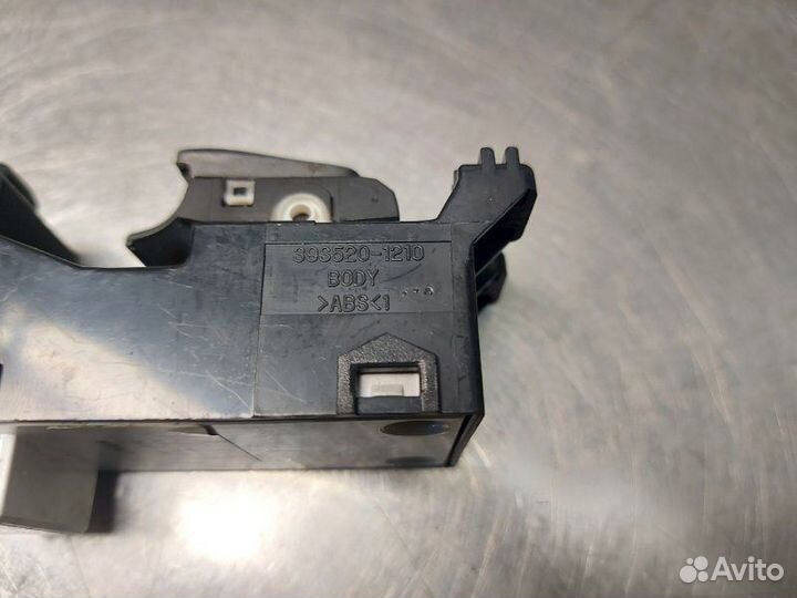 Кнопка стеклоподъемника и обогрева сидений задняя