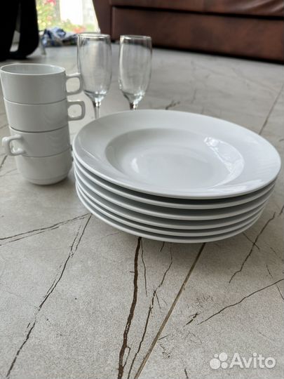 Набор столовой посуды фарфор тарелки чашки