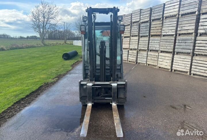 Вилочный погрузчик Toyota 8FD18, 2009