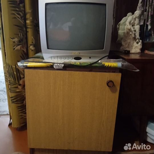 Шкафы и комоды бу