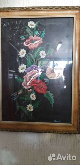 Старинная вышитая картина