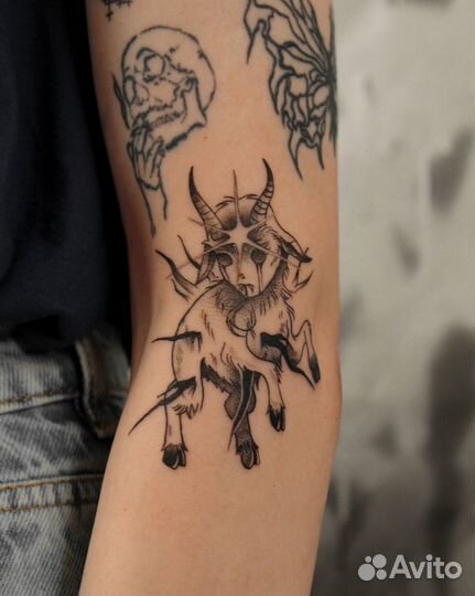 Модель на тату