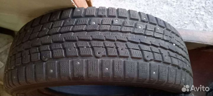 Dunlop SP Winter Ice 01 205/60 R16 92T