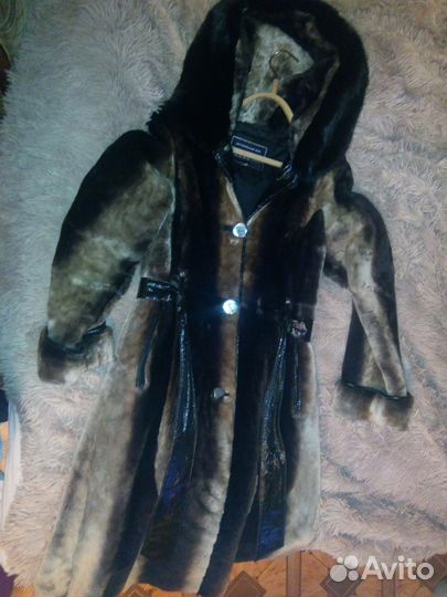 Продам мутоновую шубу