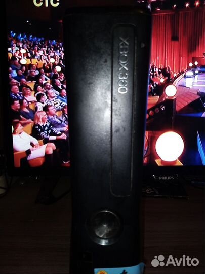 Xbox 360 с джостиком