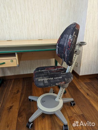 Парта и кресло бренда moll для школьника