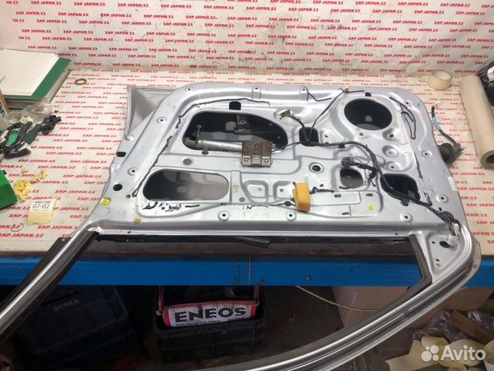 Дверь передняя правая Mitsubishi Airtrek CU4W 4G64