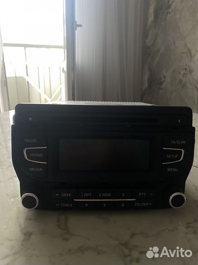 Штатная магнитола Kia Ceed