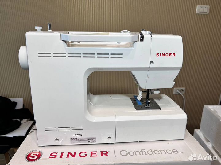 Швейная машина Зингер Конфиденс 7470