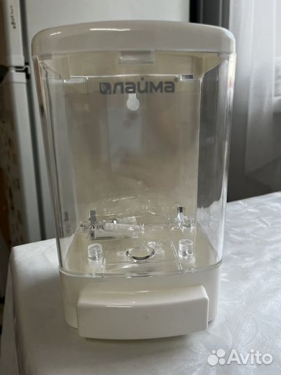 Дозатор для жидкого мыла