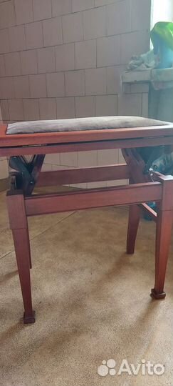 Банкетка для фортепиано