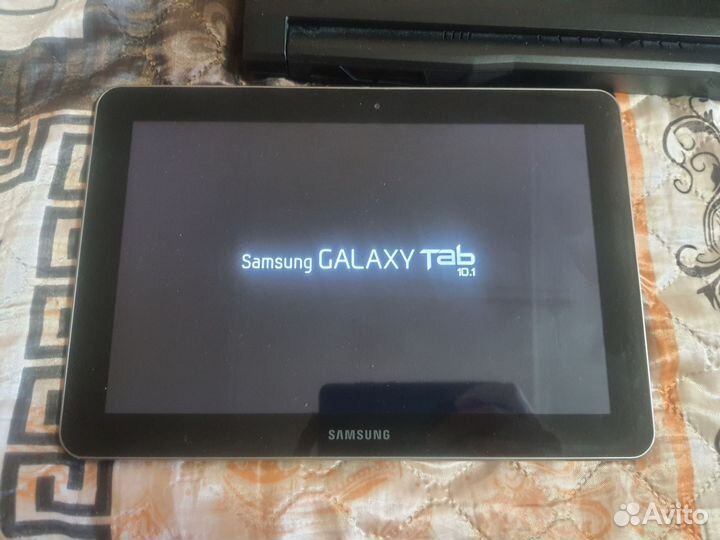 Планшеты iPad, Samsung, Prestigio