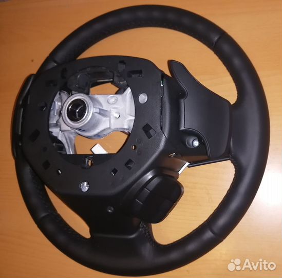 Рулевое колесо Suzuki Vitara IV