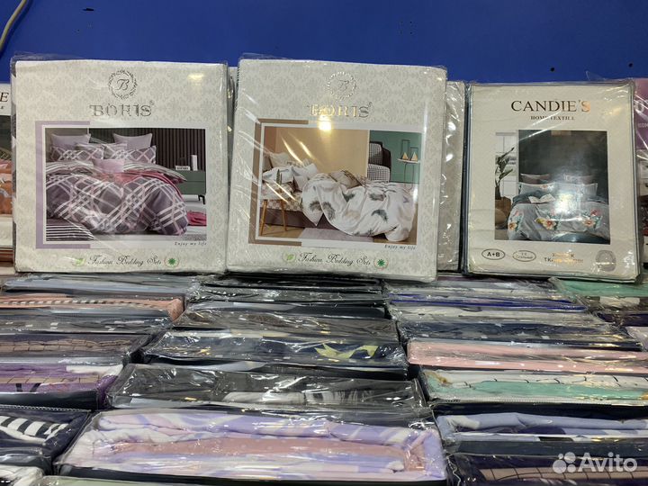 Постельное бельё Пледы Подушки Одеяло