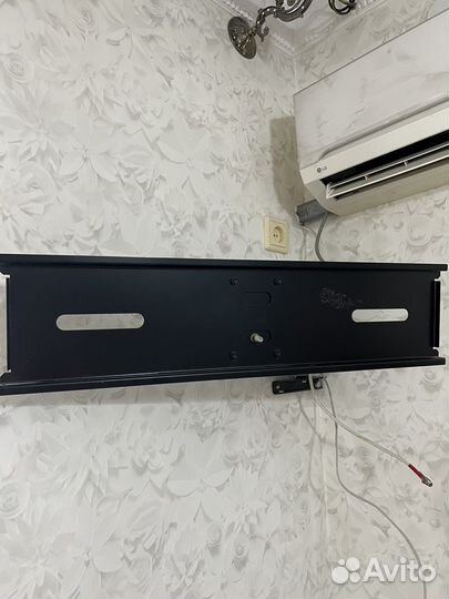 Ножка до телевизора на стену