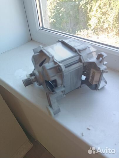 Двигататель стиральной машины