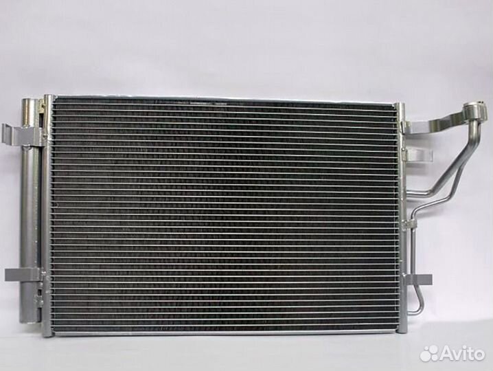 У Радиатор кондиционера Хендай Элантра 2006 - 2010